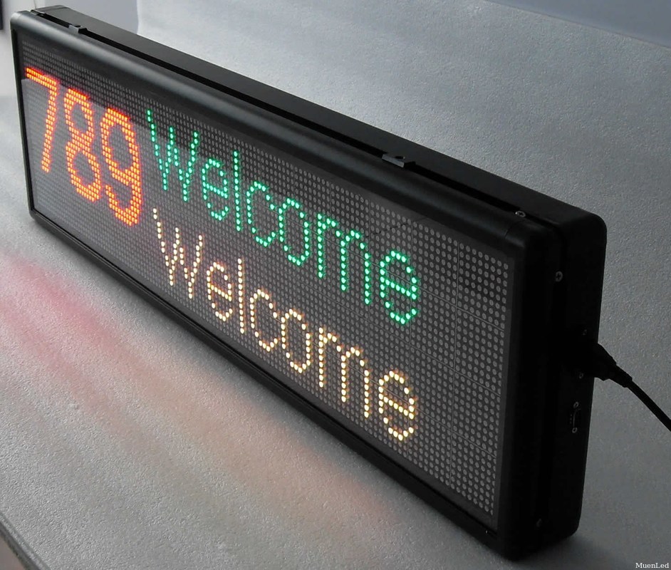MUENLED-PH13.33 Display LED de publicidade na porta da frente